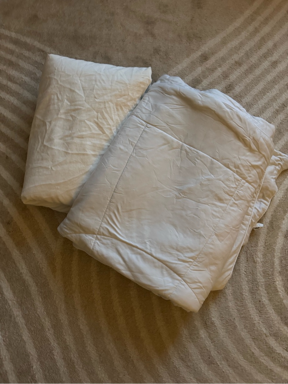 QUEEN White Down-Alternative Comforter and Cover Set